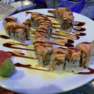 Scorpion King Roll (炸2虾，1蟹)