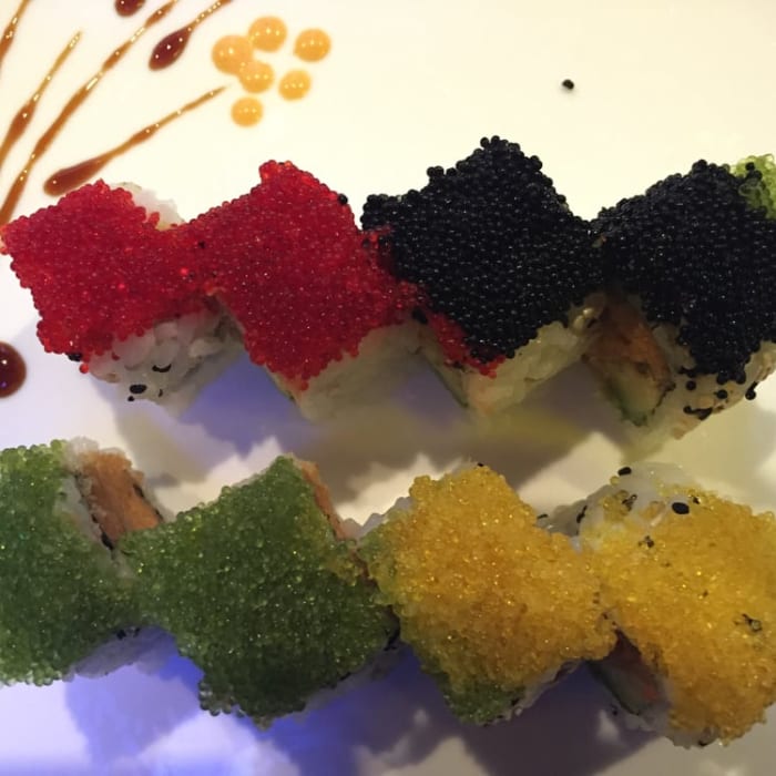 Tobiko Rainbow (Fried) Roll.