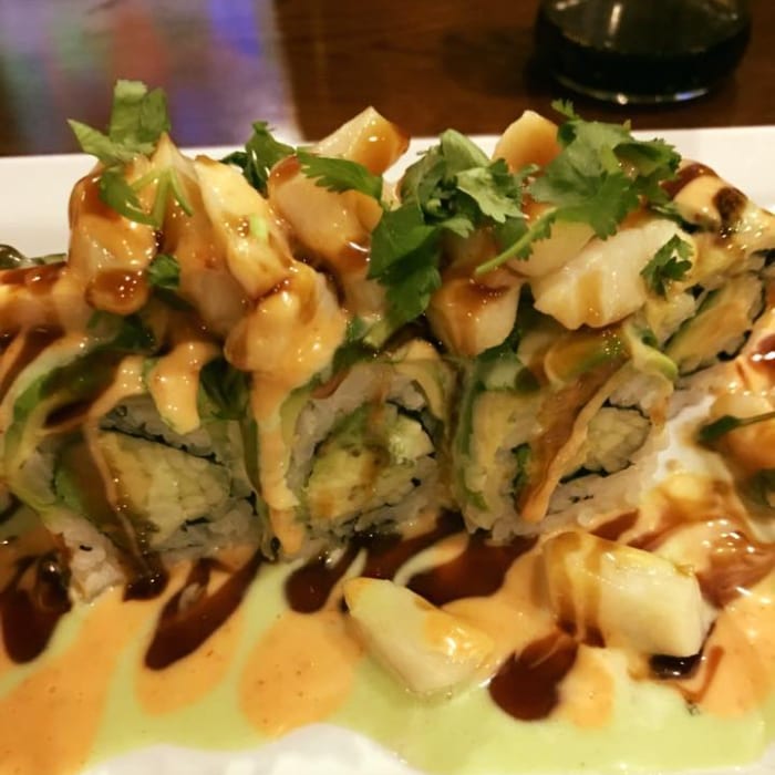 Wasabi Scallop Roll.