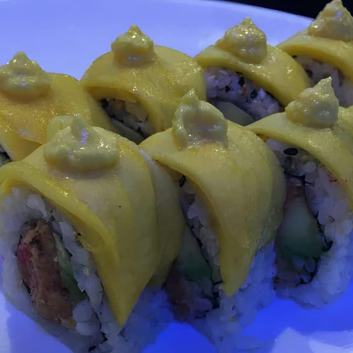 Mango Sweethut Roll （炸2虾）.